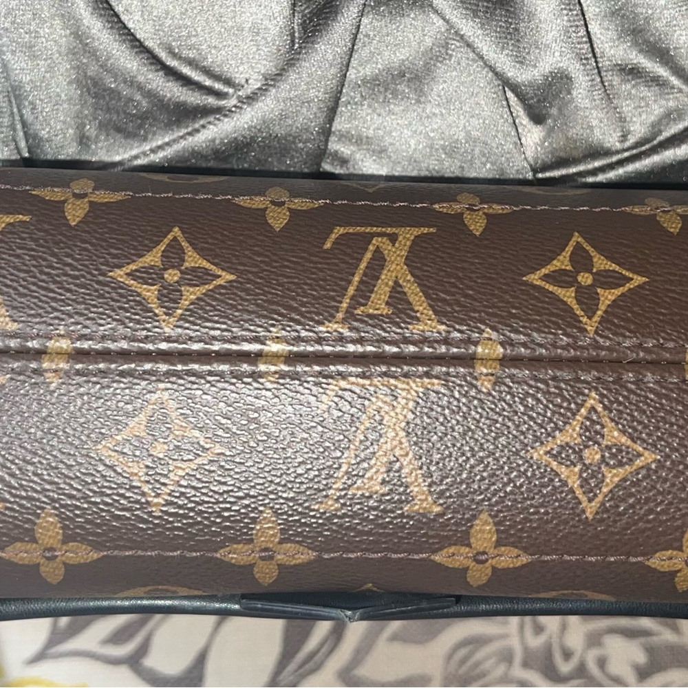 Louis Vuitton Monogram Macassar Magnetic Messenger - Picture 5 of 14